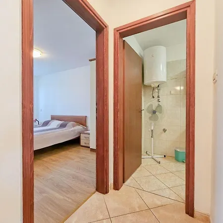 Apartment Ferienwohnung Fur 3 Personen Ca 35 Qm In Novigrad, Istrien Istrische Riviera - B60671 *